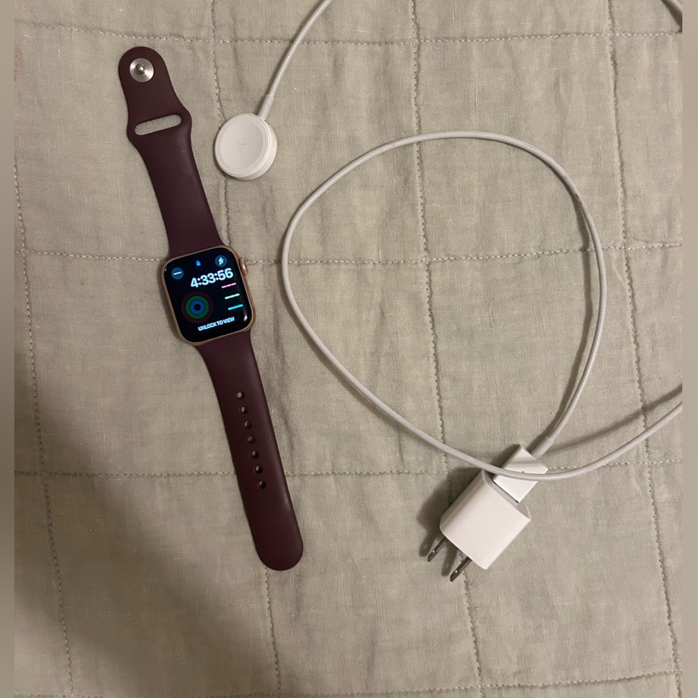 Apple SE Watch